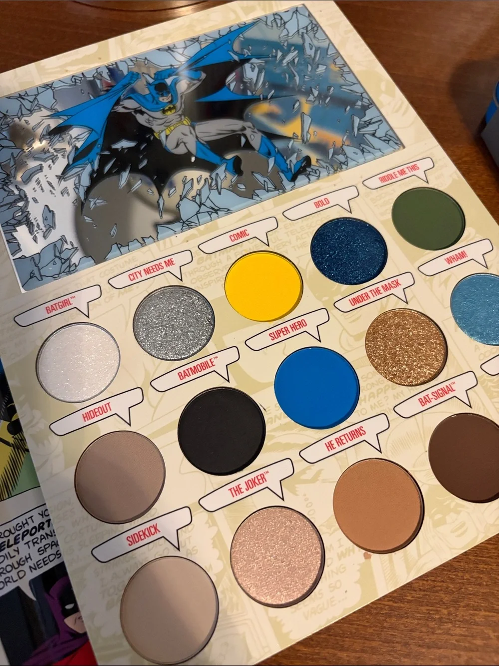 Kylie Cosmetics Batman Mini Eyeliner Set, Eyeshadow and Lip set.
